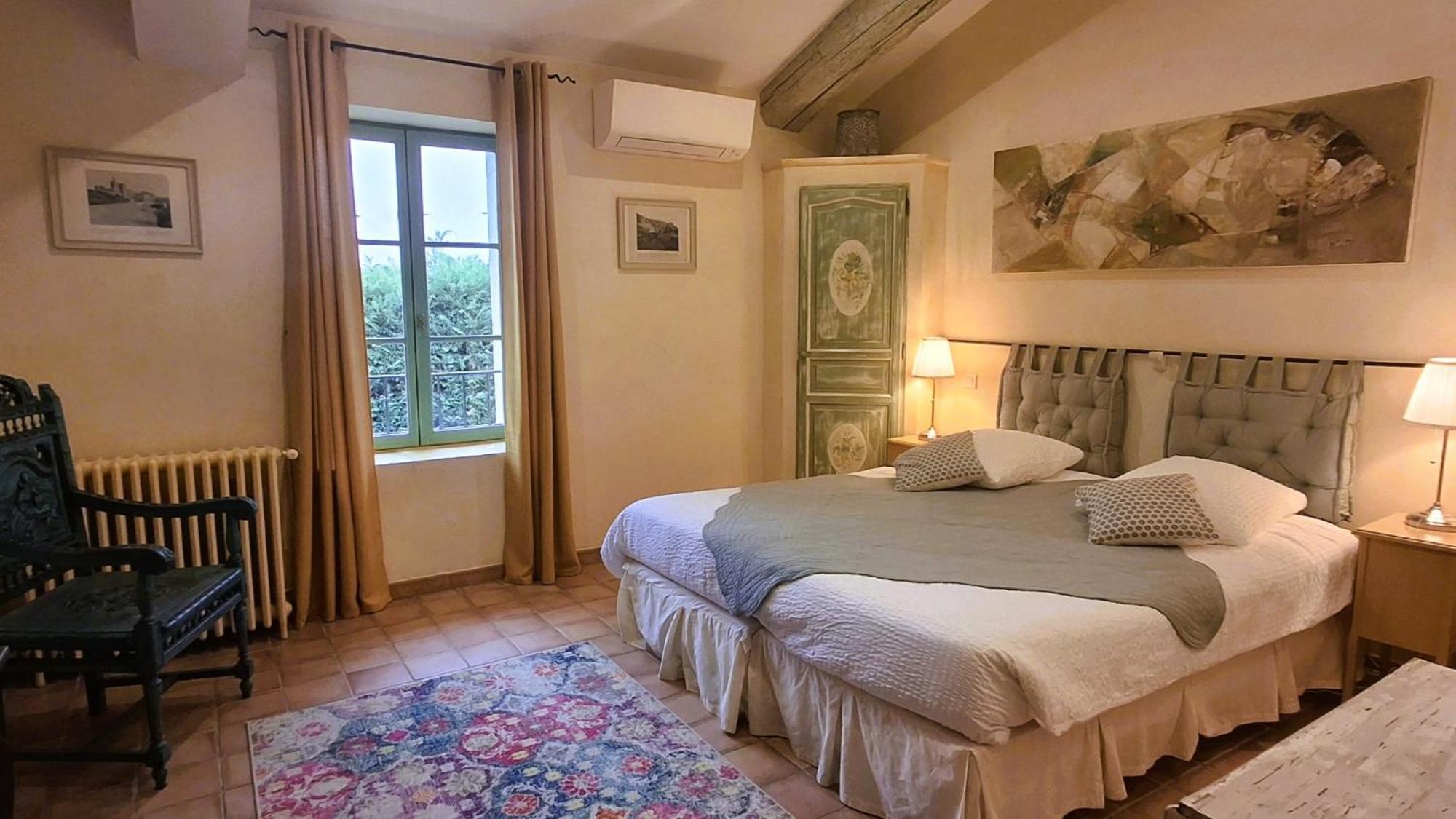 Maison d'hôtes La Bastide Des Amouriers Caumont-sur-Durance