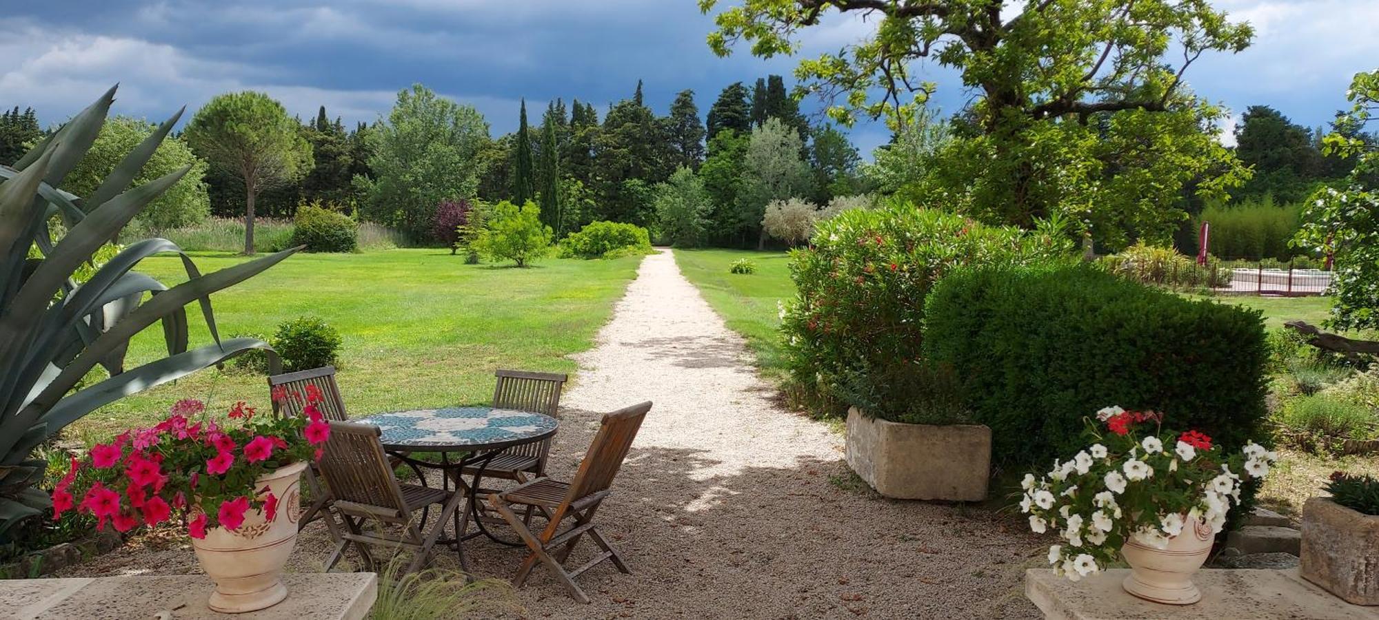 La Bastide Des Amouriers Maison d'hôtes Caumont-sur-Durance